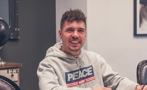 Tomek Garczynski's Headshot