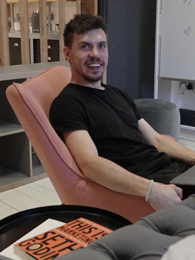 Tomek Garczynski celebrates his 1st Anniversary background